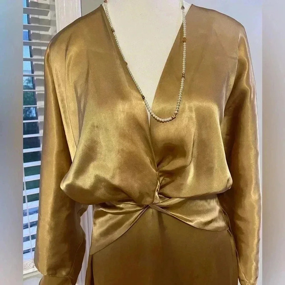 [XS]Zara Knotted V-Neck Satin Effect  Midi Dress in Gold Casual Elegant Women - Picture 4 of 16